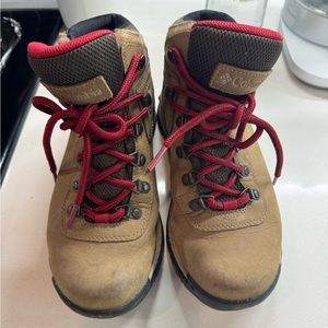 Columbia hiking boots